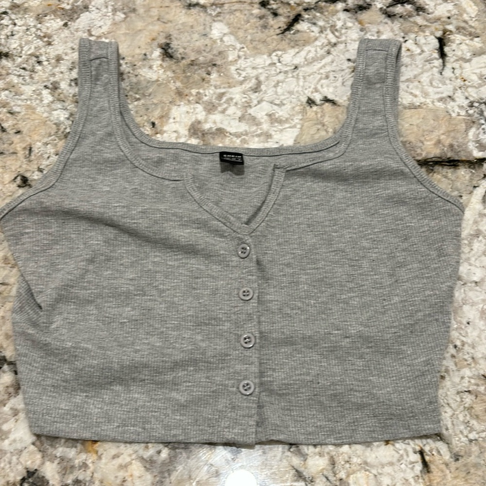 Cropped shirt